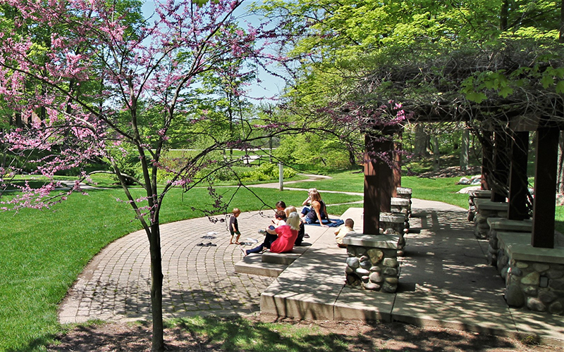 Spring Grove Trellis People Sitting